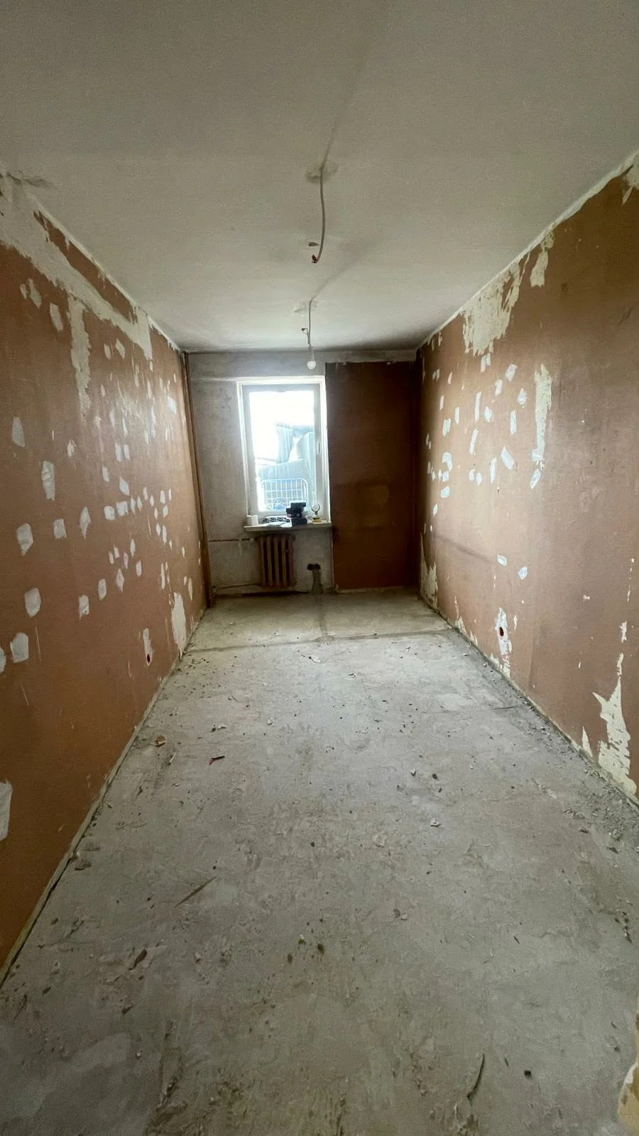Zimmer vor der Renovierung